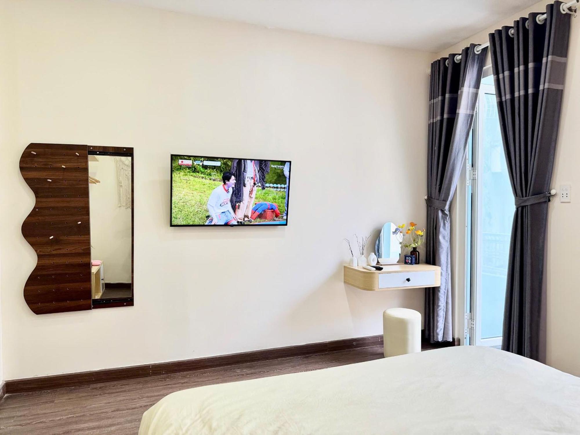 Khách sạn hẻo lánh Four P Binh Thanh *